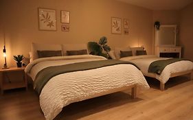 Modern Studio Apartment In Cashel