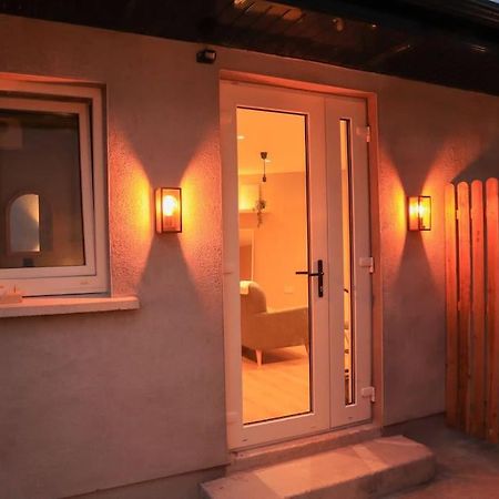 Modern Studio Apartment In Cashel Cashel  Exterior photo