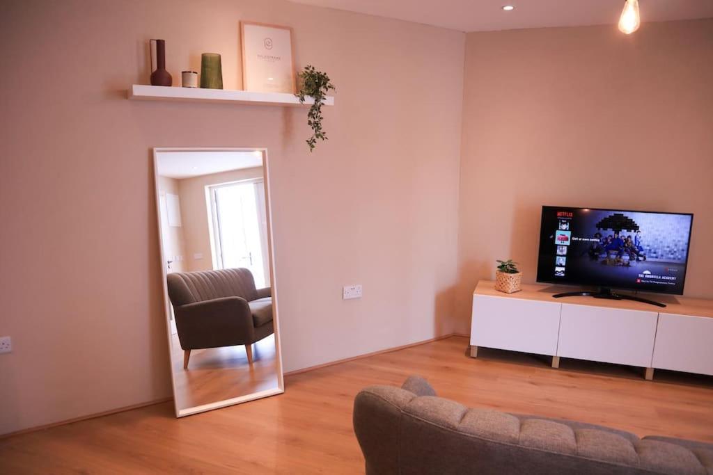 Modern Studio Apartment In Cashel Cashel  Exterior photo